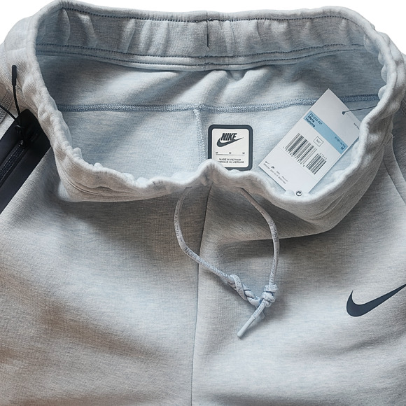 Nike Men's Tech Fleece Joggers Gray Size M - NWT - Picture 3 of 4